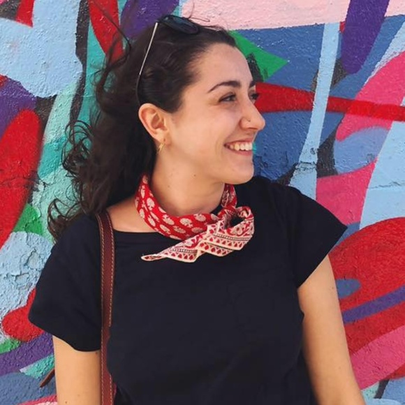 Meet your Posher, Emily - Picture 1 of 1